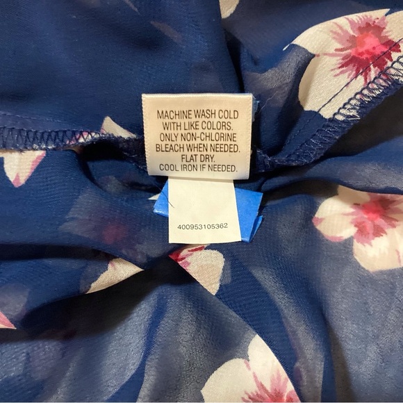 Candie's Blue Embellished Cap Sleeve Blouse | Size XS | Crochet Detail - Picture 6 of 9